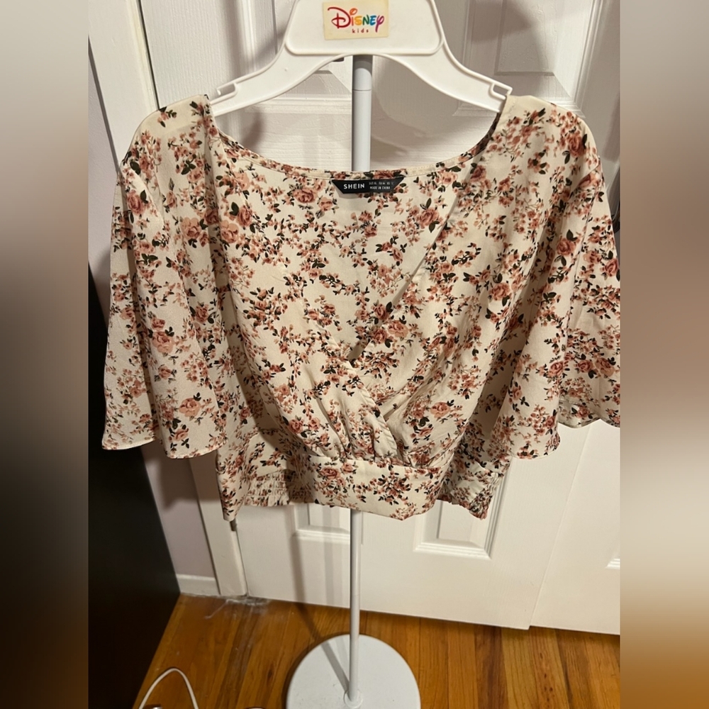 White and pink floral crop top